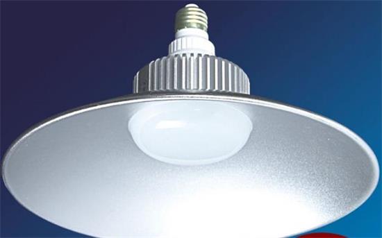 照明配电箱和移动装置应安装规范防止触电事故